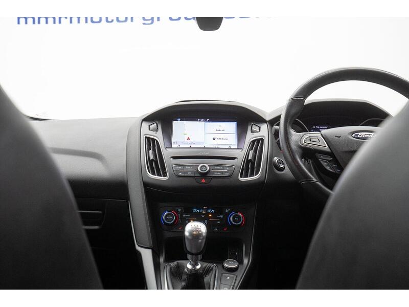 Ford Focus 2.0T EcoBoost ST-3 Euro 6 (s/s) 5dr - U1350