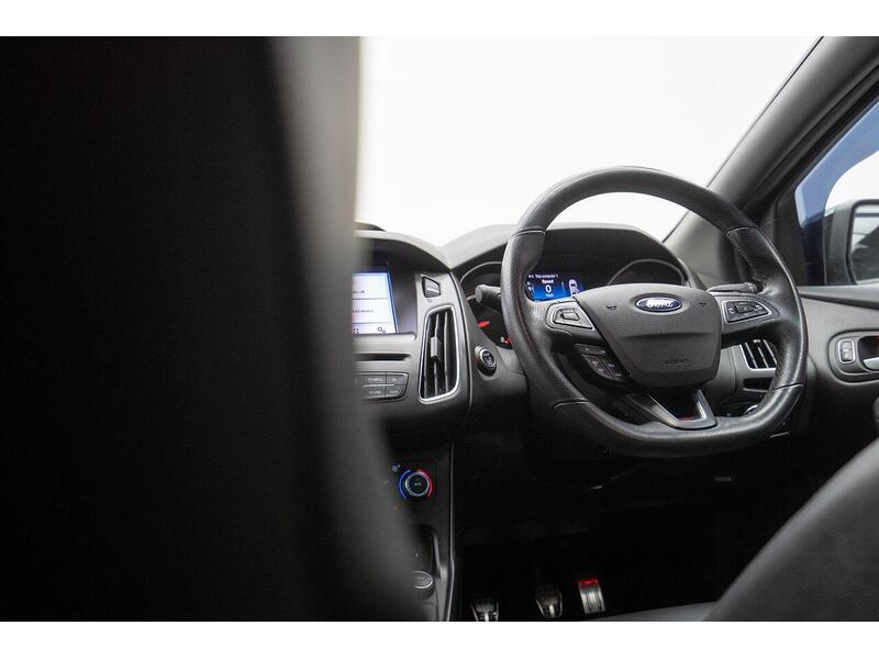 Ford Focus 2.0T EcoBoost ST-3 Euro 6 (s/s) 5dr - U1350