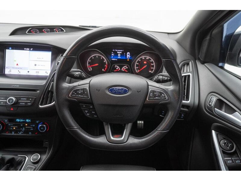 Ford Focus 2.0T EcoBoost ST-3 Euro 6 (s/s) 5dr - U1350
