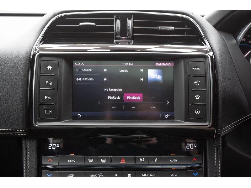 Jaguar F-PACE 2.0 D180 R-Sport Auto AWD Euro 6 (s/s) 5dr - U1353