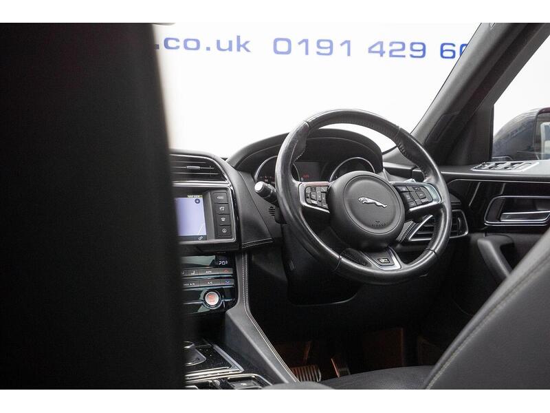 Jaguar F-PACE 2.0 D180 R-Sport Auto AWD Euro 6 (s/s) 5dr - U1353