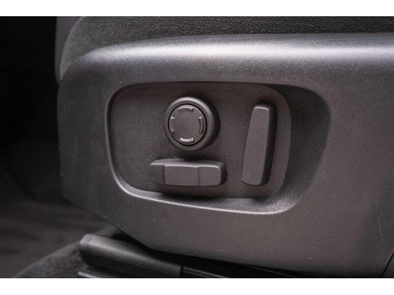 Land Rover Range Rover Evoque 2.0 D180 R-Dynamic SE Auto 4WD Euro 6 (s/s) 5dr - U1358