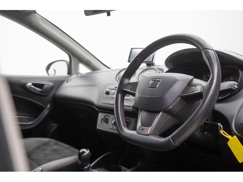 SEAT Ibiza 1.2 TSI FR Black Euro 5 5dr - U1360
