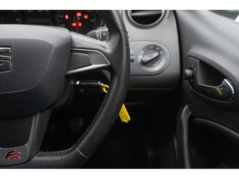 SEAT Ibiza 1.2 TSI FR Black Euro 5 5dr - U1360