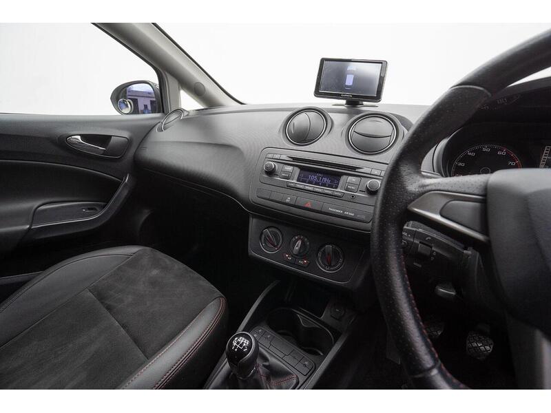 SEAT Ibiza 1.2 TSI FR Black Euro 5 5dr - U1360