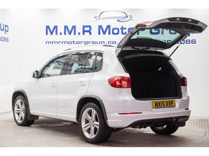 Volkswagen Tiguan 2.0 TDI BlueMotion Tech R-Line 4WD Euro 5 (s/s) 5dr (Nav) - U1364