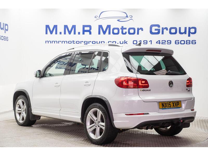 Volkswagen Tiguan 2.0 TDI BlueMotion Tech R-Line 4WD Euro 5 (s/s) 5dr (Nav) - U1364