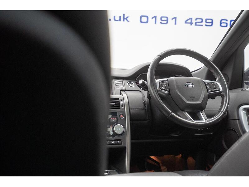 Land Rover Discovery Sport 2.0 TD4 Landmark Auto 4WD Euro 6 (s/s) 5dr - U1370