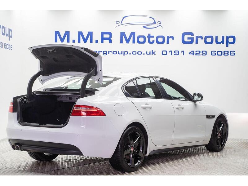Jaguar XE 2.0d R-Sport Auto Euro 6 (s/s) 4dr - U1371