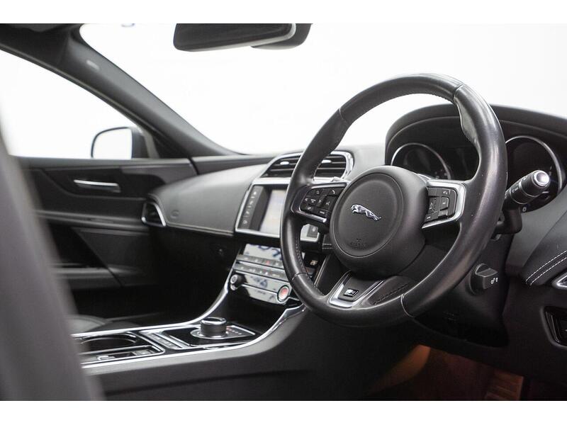 Jaguar XE 2.0d R-Sport Auto Euro 6 (s/s) 4dr - U1371