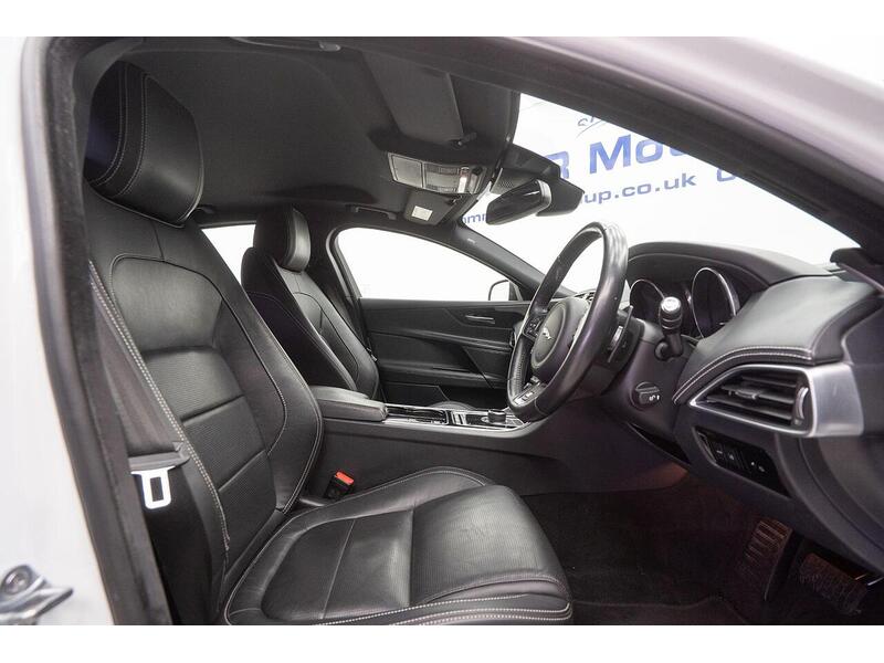 Jaguar XE 2.0d R-Sport Auto Euro 6 (s/s) 4dr - U1371