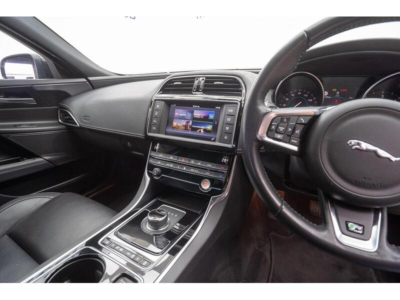 Jaguar XE 2.0d R-Sport Auto Euro 6 (s/s) 4dr - U1371