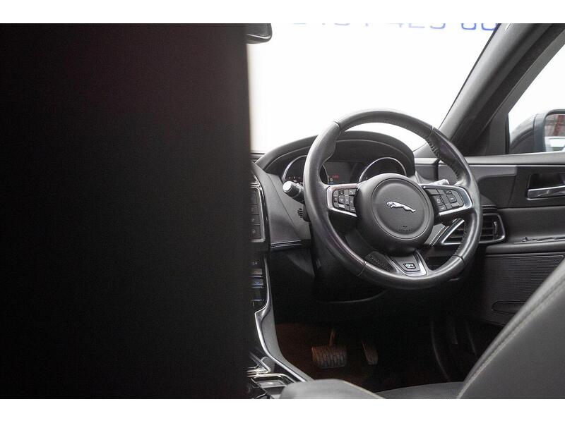 Jaguar XE 2.0d R-Sport Auto Euro 6 (s/s) 4dr - U1371