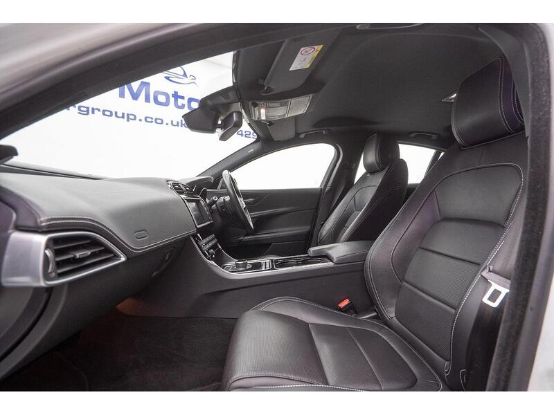 Jaguar XE 2.0d R-Sport Auto Euro 6 (s/s) 4dr - U1371