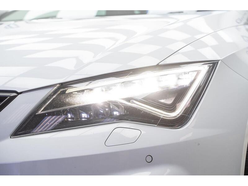 SEAT Leon 1.5 TSI EVO FR Black Edition Euro 6 (s/s) 5dr - U1381