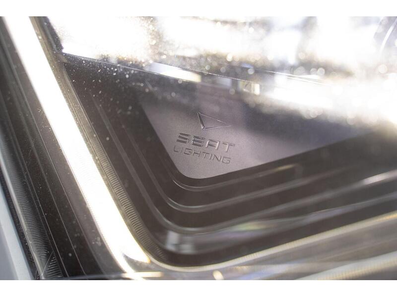 SEAT Leon 1.5 TSI EVO FR Black Edition Euro 6 (s/s) 5dr - U1381