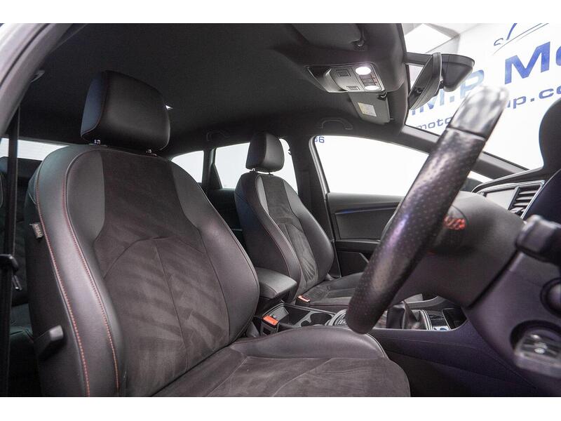 SEAT Leon 1.5 TSI EVO FR Black Edition Euro 6 (s/s) 5dr - U1381