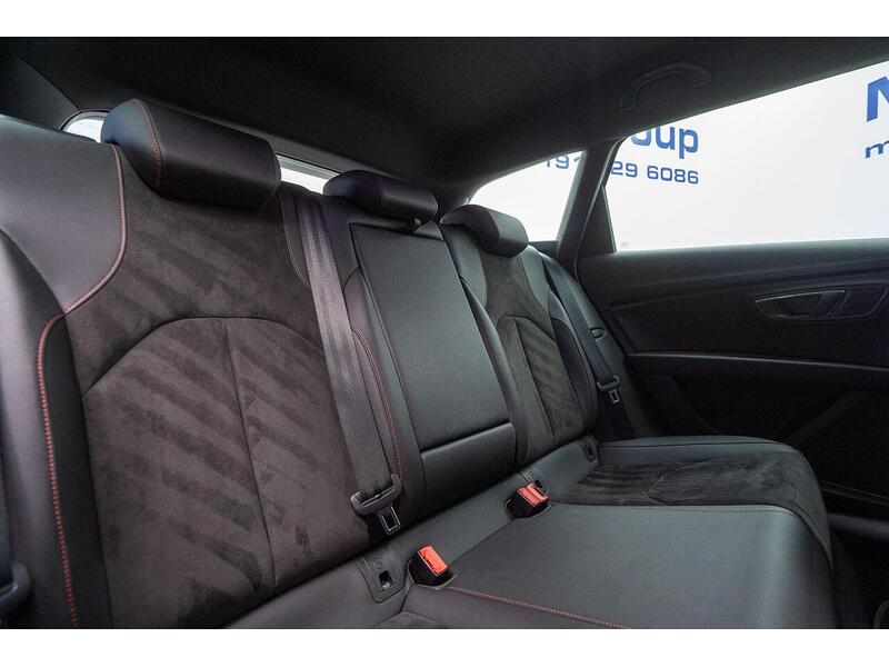 SEAT Leon 1.5 TSI EVO FR Black Edition Euro 6 (s/s) 5dr - U1381