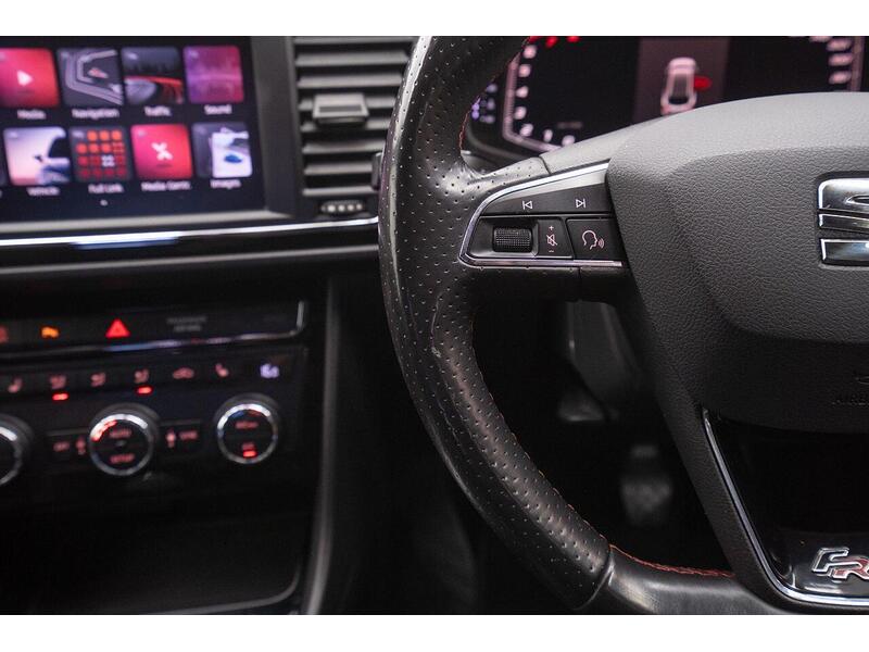 SEAT Leon 1.5 TSI EVO FR Black Edition Euro 6 (s/s) 5dr - U1381