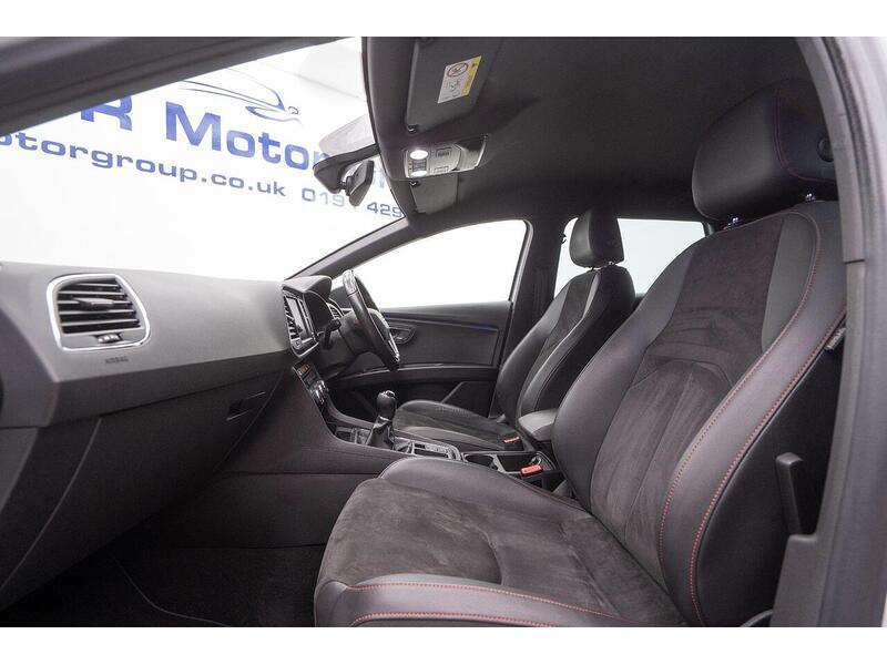 SEAT Leon 1.5 TSI EVO FR Black Edition Euro 6 (s/s) 5dr - U1381