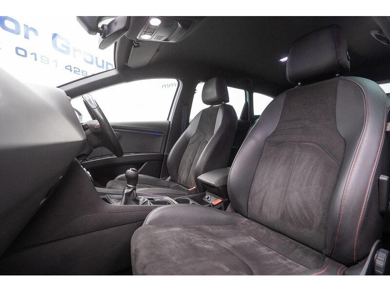 SEAT Leon 1.5 TSI EVO FR Black Edition Euro 6 (s/s) 5dr - U1381