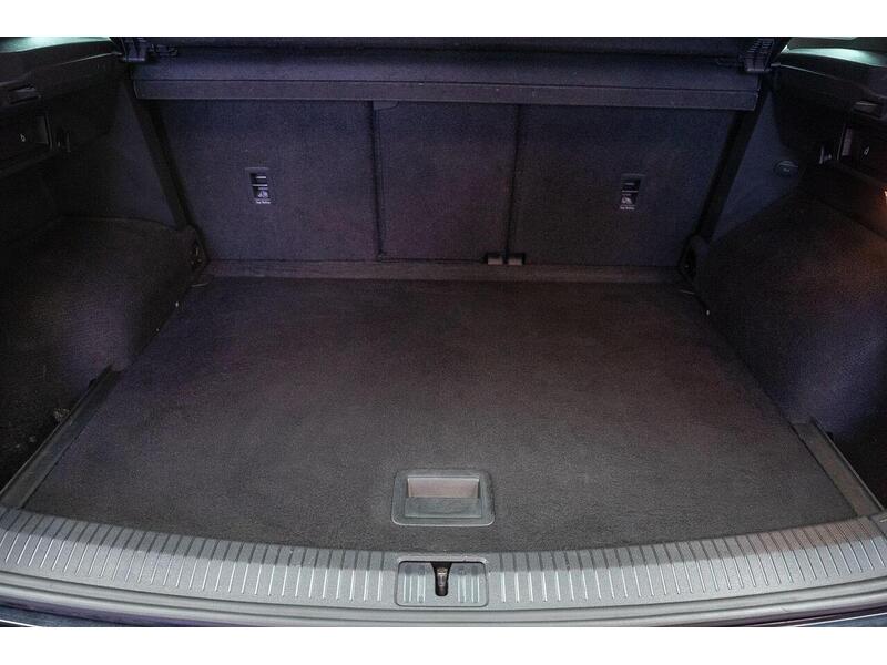 Volkswagen Tiguan 2.0 TDI R-Line Tech Euro 6 (s/s) 5dr - U1385