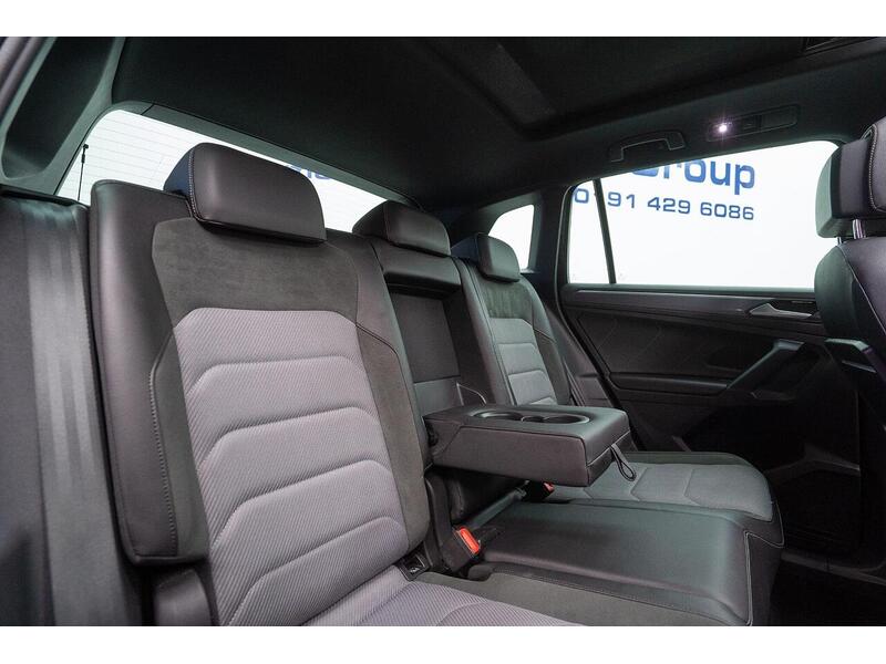 Volkswagen Tiguan 2.0 TDI R-Line Tech Euro 6 (s/s) 5dr - U1385
