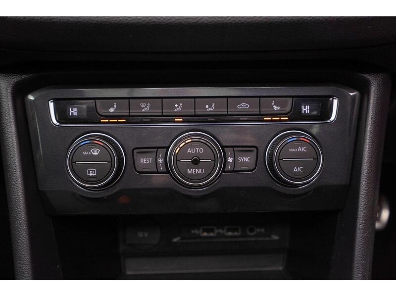 Volkswagen Tiguan 2.0 TDI R-Line Tech Euro 6 (s/s) 5dr - U1385