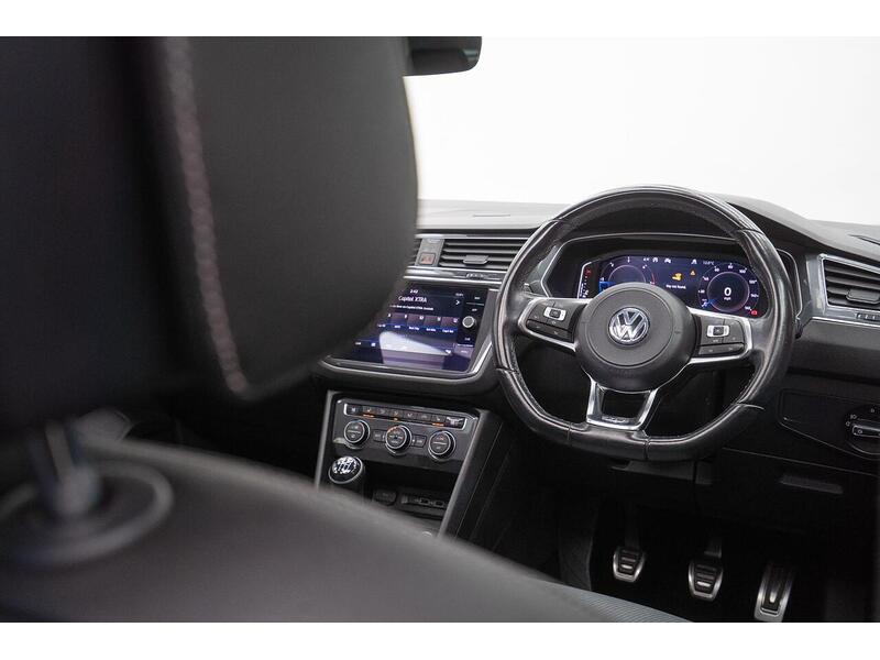 Volkswagen Tiguan 2.0 TDI R-Line Tech Euro 6 (s/s) 5dr - U1385
