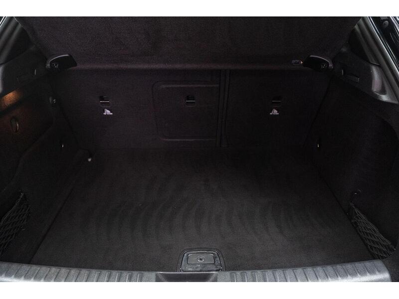 Mercedes-Benz GLA 1.6 GLA200 AMG Line 7G-DCT Euro 6 (s/s) 5dr - U1392