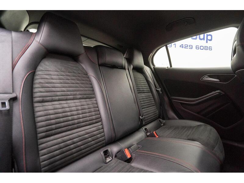 Mercedes-Benz GLA 1.6 GLA200 AMG Line 7G-DCT Euro 6 (s/s) 5dr - U1392