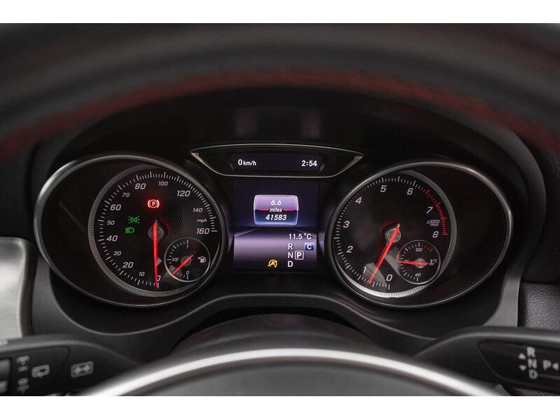 Mercedes-Benz GLA 1.6 GLA200 AMG Line 7G-DCT Euro 6 (s/s) 5dr - U1392