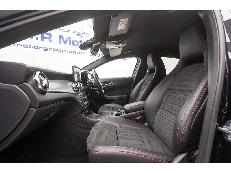 Mercedes-Benz GLA 1.6 GLA200 AMG Line 7G-DCT Euro 6 (s/s) 5dr - U1392