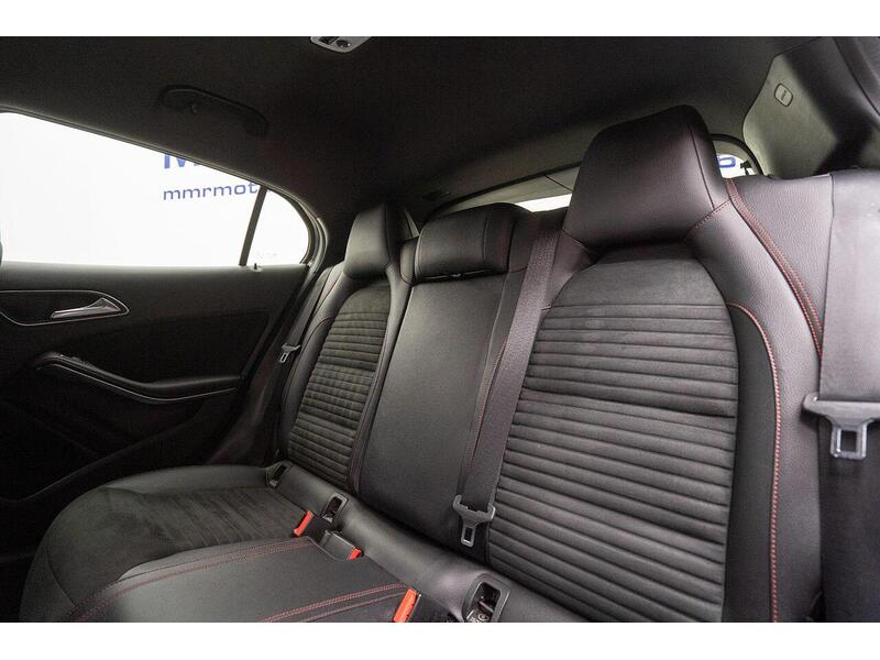 Mercedes-Benz GLA 1.6 GLA200 AMG Line 7G-DCT Euro 6 (s/s) 5dr - U1392