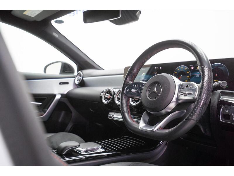 Mercedes-Benz A Class 2.0 A200d AMG Line (Premium) 8G-DCT Euro 6 (s/s) 5dr - U1393
