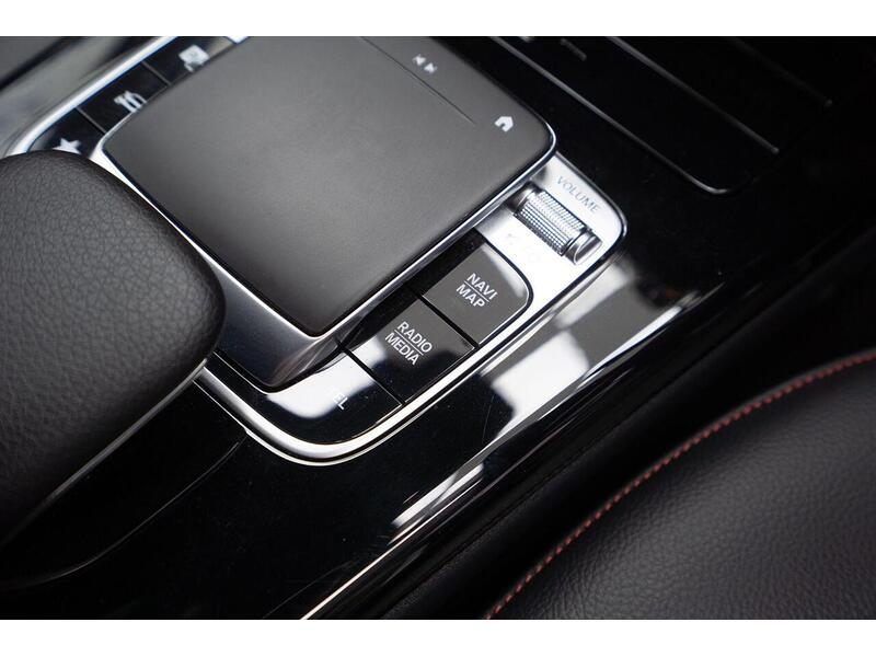 Mercedes-Benz A Class 2.0 A200d AMG Line (Premium) 8G-DCT Euro 6 (s/s) 5dr - U1393