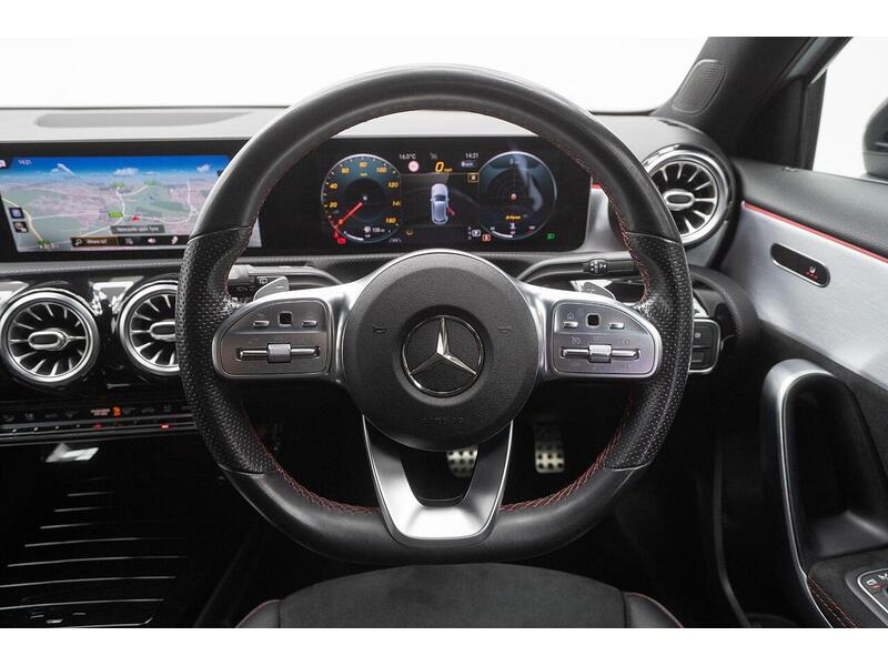 Mercedes-Benz A Class 2.0 A200d AMG Line (Premium) 8G-DCT Euro 6 (s/s) 5dr - U1393