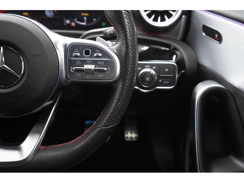 Mercedes-Benz A Class 2.0 A200d AMG Line (Premium) 8G-DCT Euro 6 (s/s) 5dr - U1393