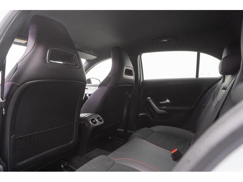 Mercedes-Benz A Class 2.0 A200d AMG Line (Premium) 8G-DCT Euro 6 (s/s) 5dr - U1393