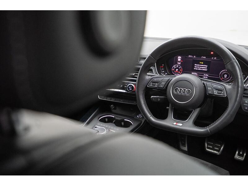 Audi A4 2.0 TDI 40 Black Edition S Tronic Euro 6 (s/s) 4dr - U1396