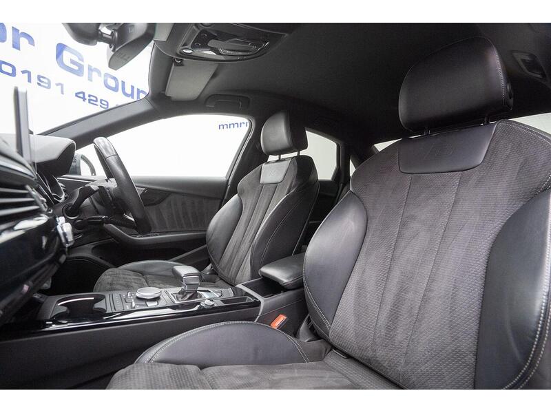 Audi A4 2.0 TDI 40 Black Edition S Tronic Euro 6 (s/s) 4dr - U1396