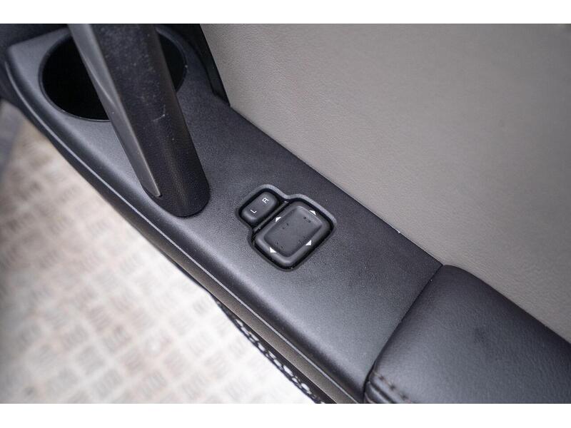 Mazda MX-5 2.0i Sport Venture Roadster Euro 5 2dr - U1398