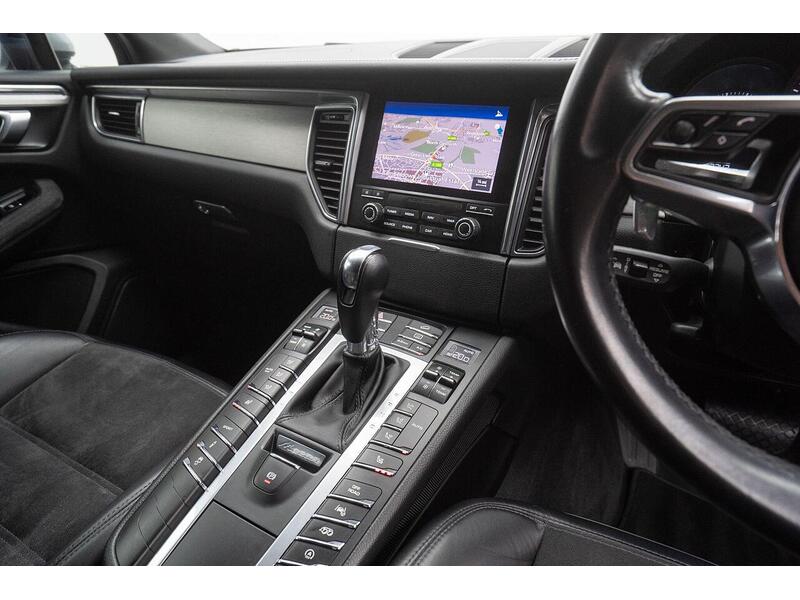 Porsche Macan 3.0T V6 GTS PDK 4WD Euro 6 (s/s) 5dr - U1399
