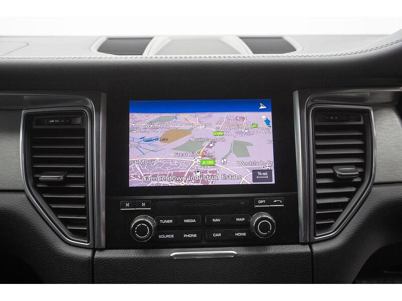 Porsche Macan 3.0T V6 GTS PDK 4WD Euro 6 (s/s) 5dr - U1399