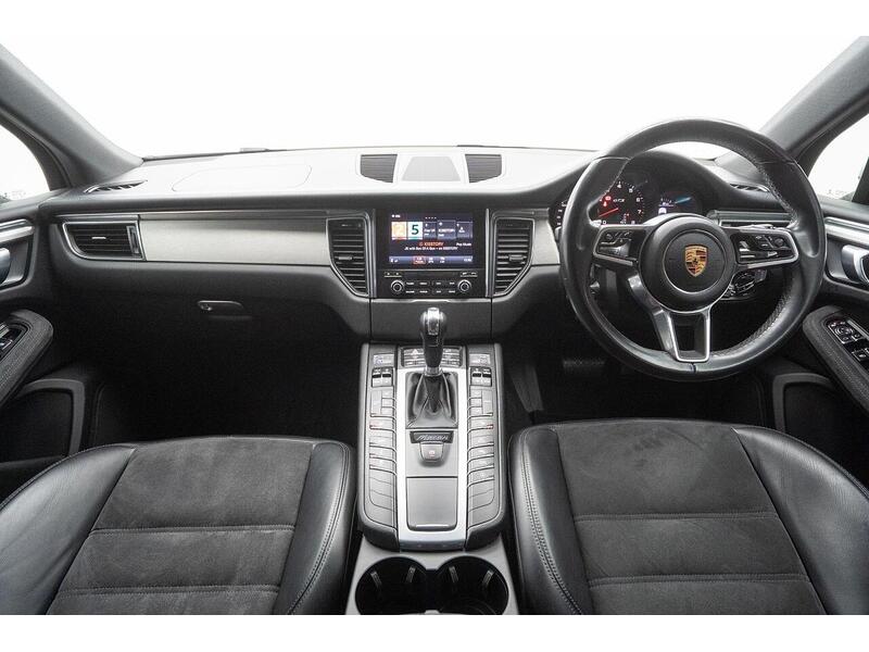 Porsche Macan 3.0T V6 GTS PDK 4WD Euro 6 (s/s) 5dr - U1399