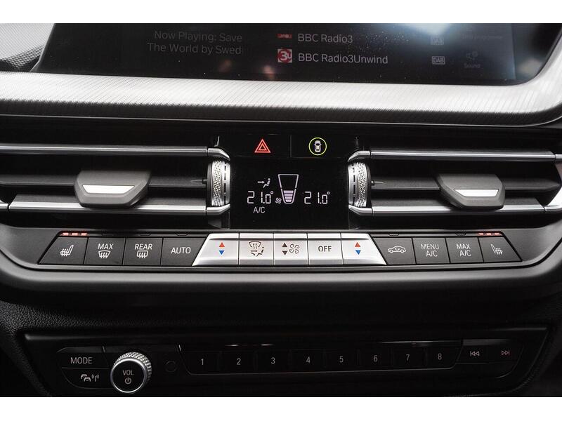 BMW 1 Series 1.5 118i M Sport (LCP) DCT Euro 6 (s/s) 5dr - U1400