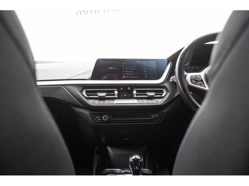 BMW 1 Series 1.5 118i M Sport (LCP) DCT Euro 6 (s/s) 5dr - U1400