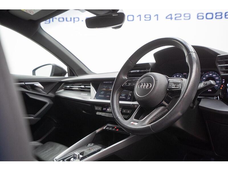 Audi A3 1.0 TFSI 30 S line Sportback S Tronic Euro 6 (s/s) 5dr - U1401