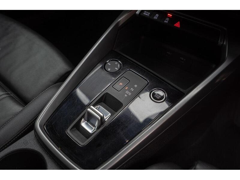 Audi A3 1.0 TFSI 30 S line Sportback S Tronic Euro 6 (s/s) 5dr - U1401