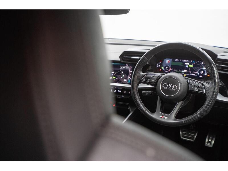 Audi A3 1.0 TFSI 30 S line Sportback S Tronic Euro 6 (s/s) 5dr - U1401